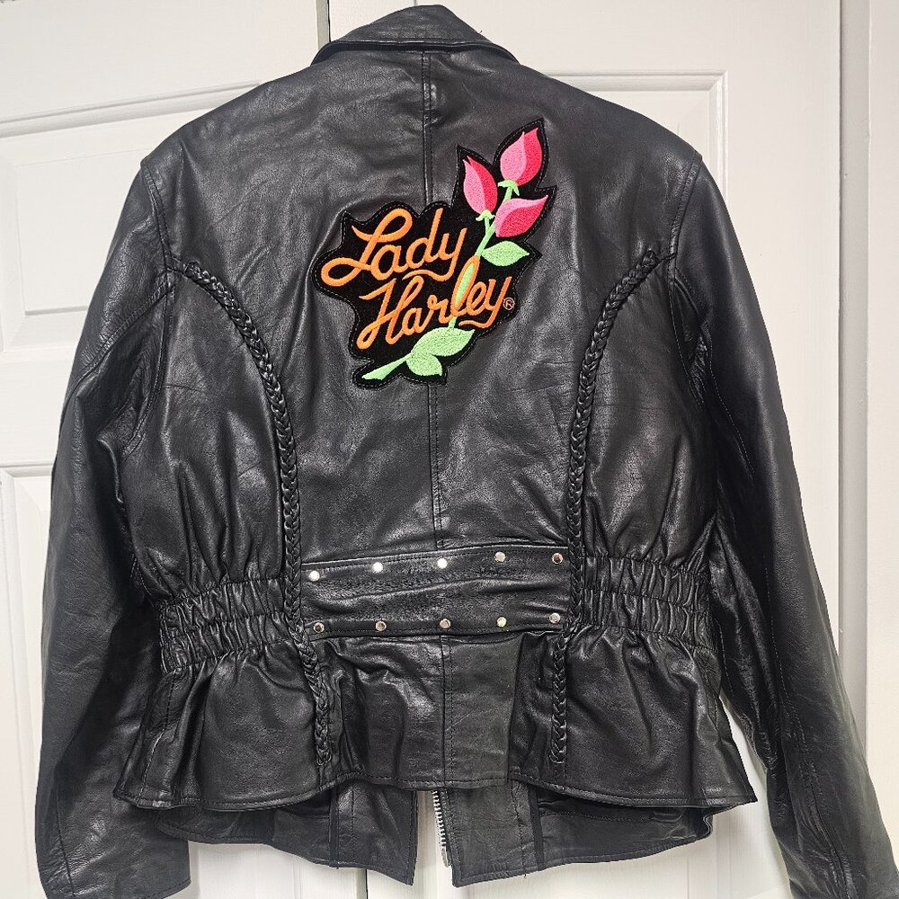Womens fitted leather jacket